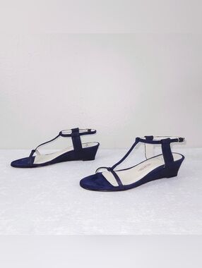 Amalfi Rangoni Strappy Wedge Sandals US 8 T-Strap Open Toe Heels